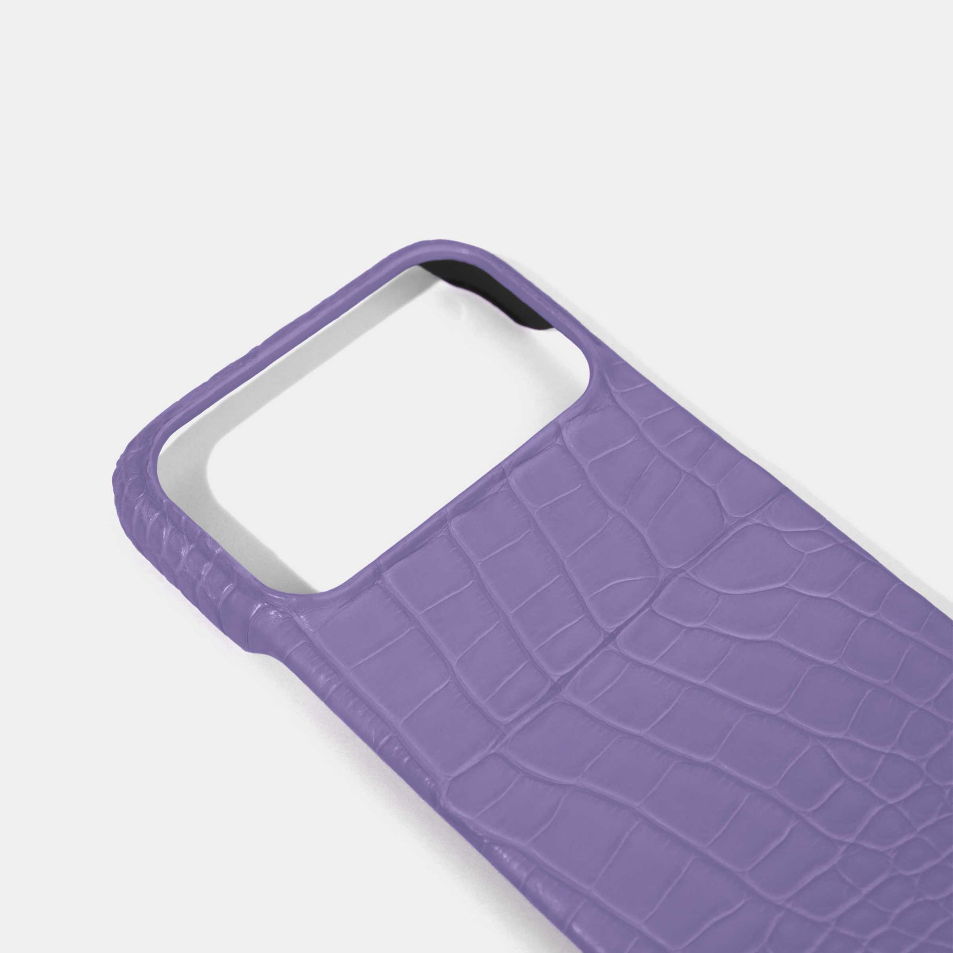 Purple Alligator Phone Case for iPhone 17 Pro Max Details